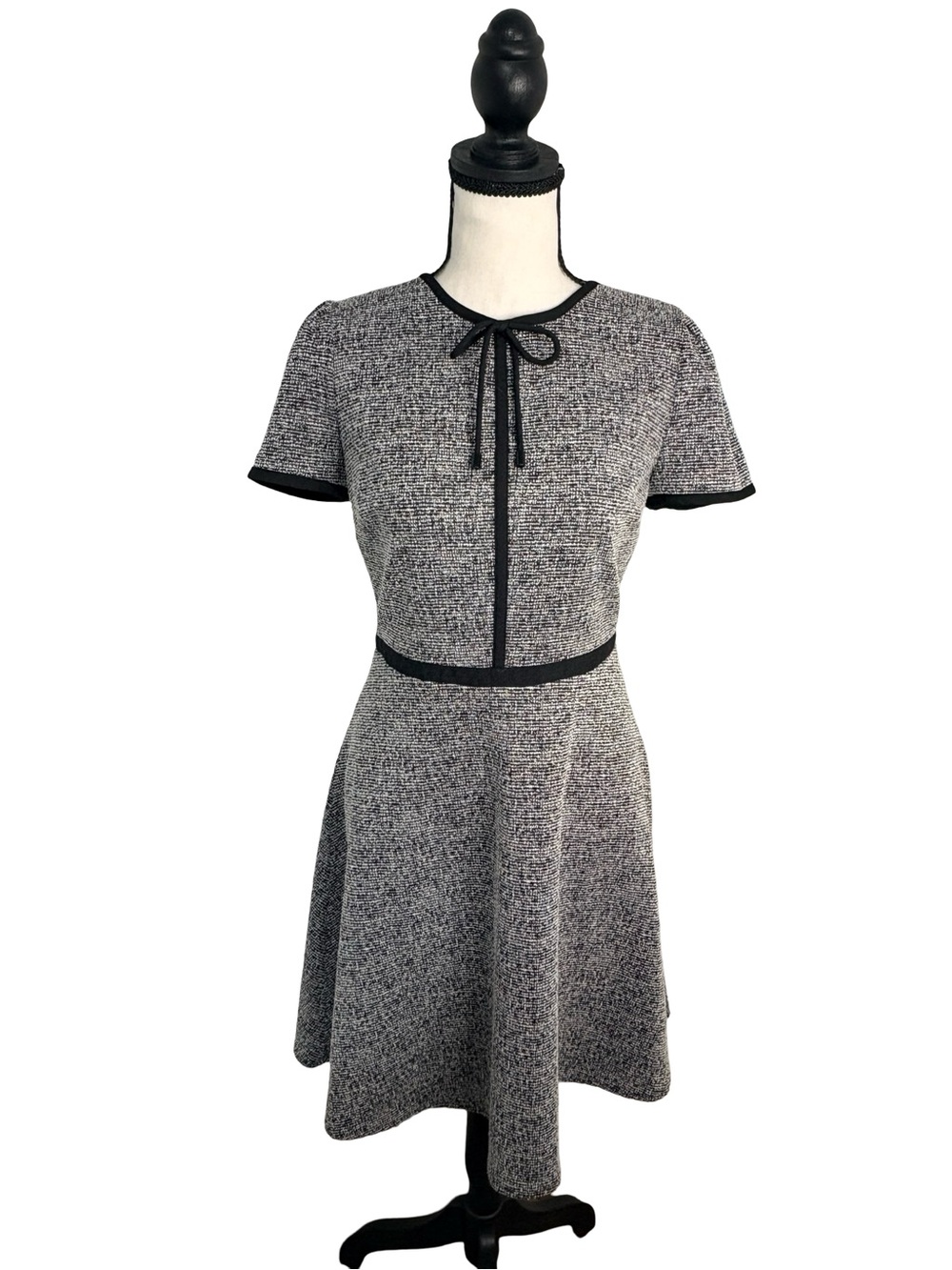 Karl Lagerfeld Paris Tweed Knit Fit & Flare Dress Size 4 Bow Neck - Picture 2 of 13